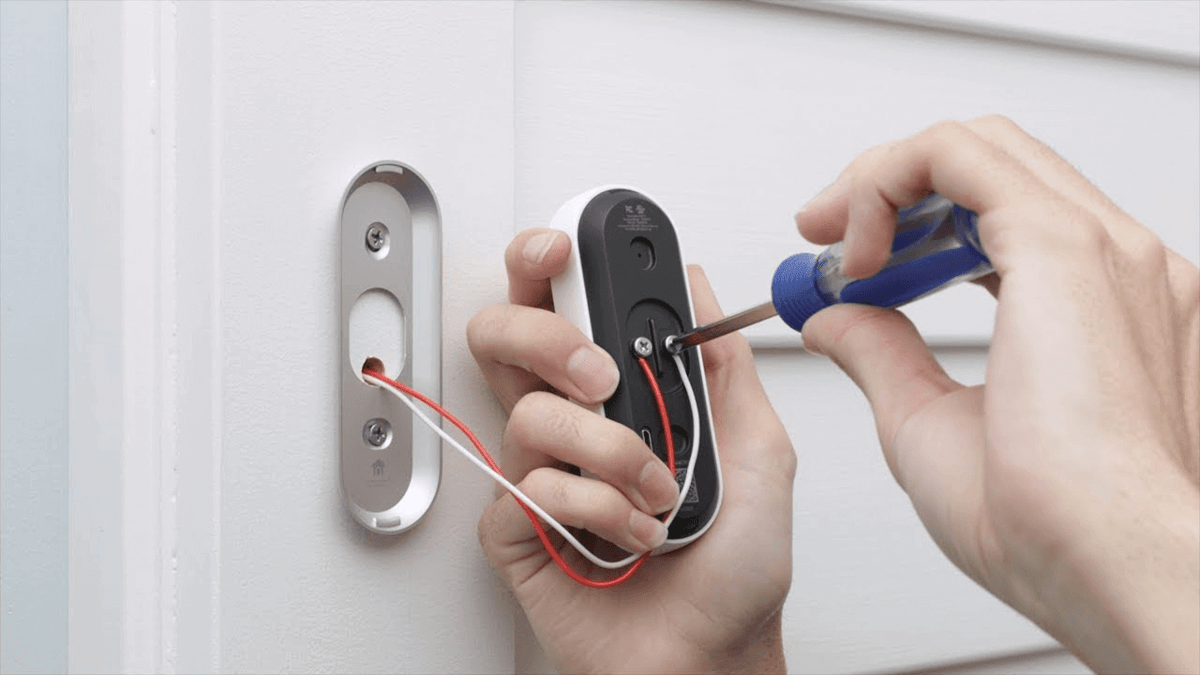 Per l'installazione di Nest Hello potete chiamare un tecnico Nest Pro nest-hello-installazione