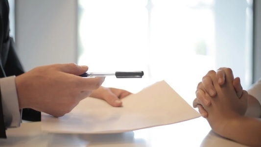 AGCOM Revisione Regolamento Contratti Telco