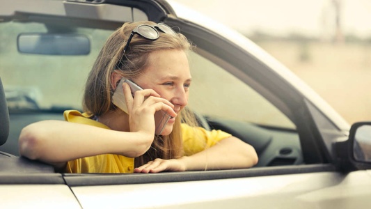 Allianz: numero per l'assistenza dall'Italia e dall'estero